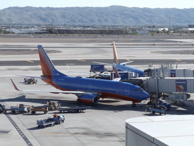 Boeing 737-700 (N247WN)