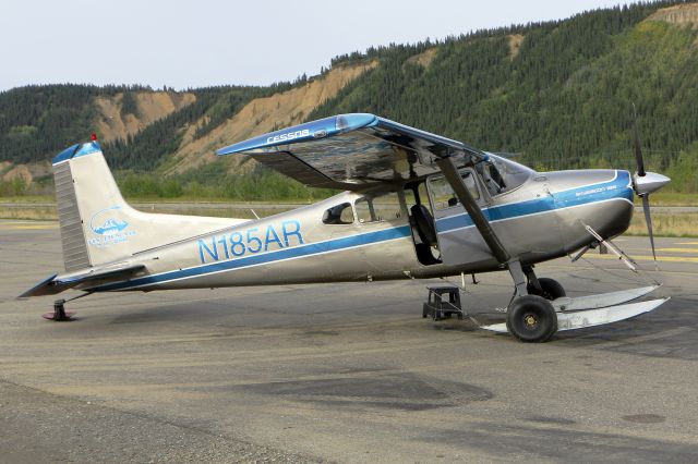 Cessna Skywagon (N185AR)