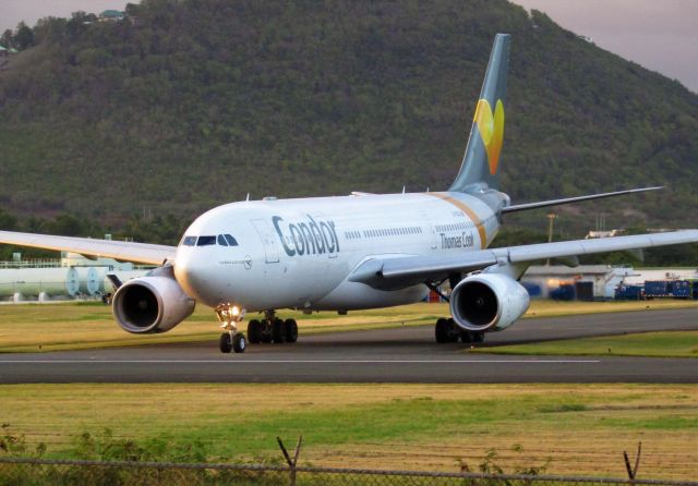 Airbus A330-200 (G-TCCG)