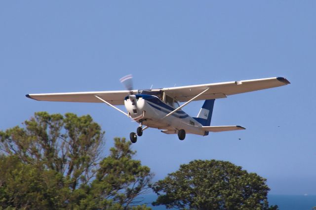 Cessna Skyhawk (N4679L)