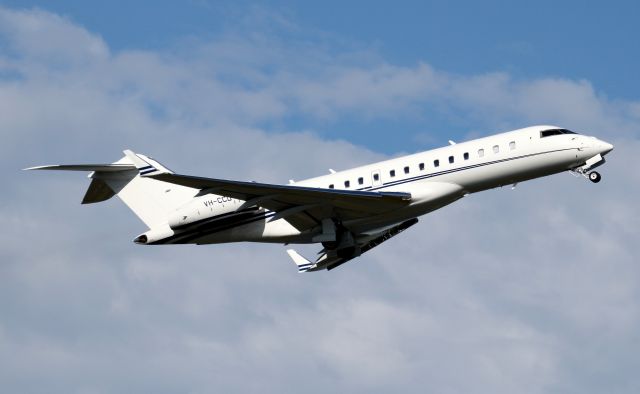 Bombardier Global Express (VH-CCD) - Departing Rwy 34R Operated By Crown Casino