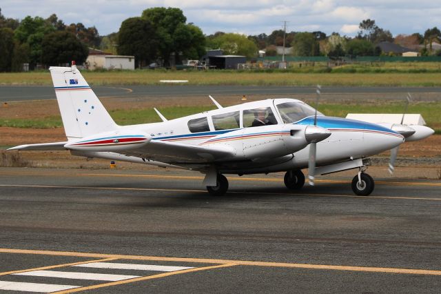 Piper PA-30 Twin Comanche (VH-WVL)