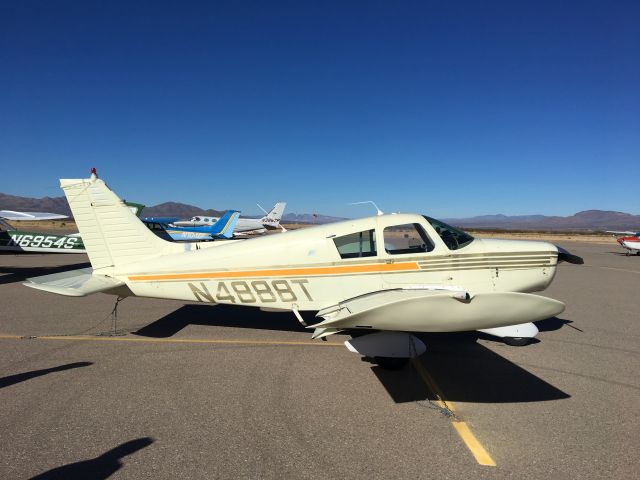 Piper Cherokee (N4888T)