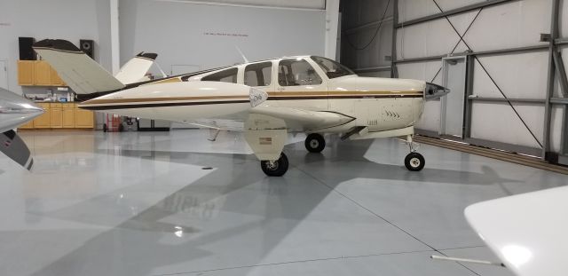 Beechcraft 35 Bonanza (N16FS)