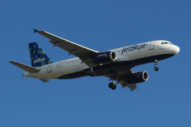 Airbus A320 (N585JB) - Landing Runway: 27L. IFR. Squawk 7105. Operating as "Jet Blue" JBU105/B6105 on 9/04/2018