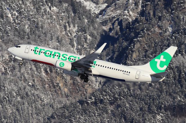 Boeing 737-800 (PH-HXA)