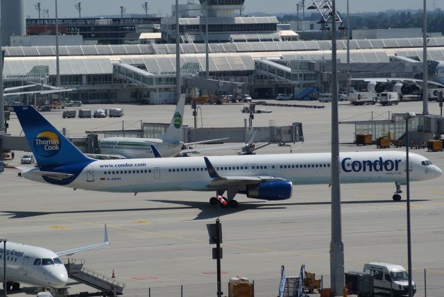 BOEING 757-300 (D-ABOH) - Condor B757-300 cn30030