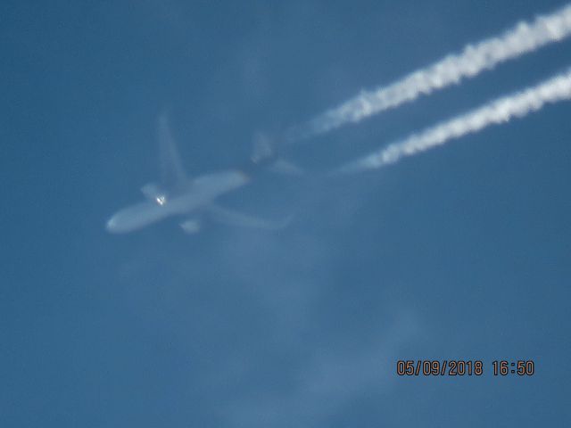 BOEING 767-300 (N357UP)