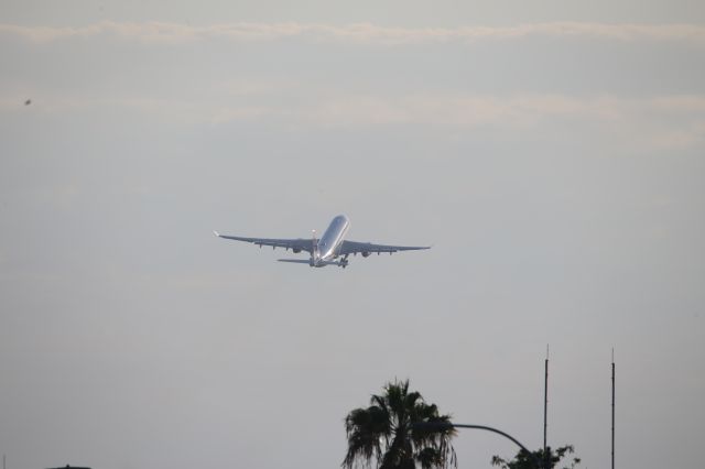 Airbus A350-1000 (A7-ANJ)