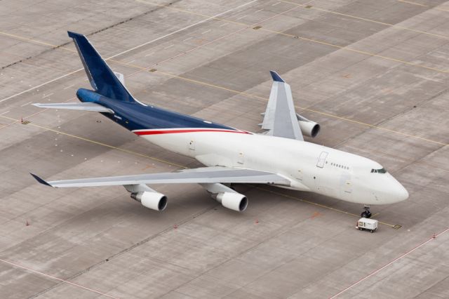 Boeing 747-400 (N743WA)