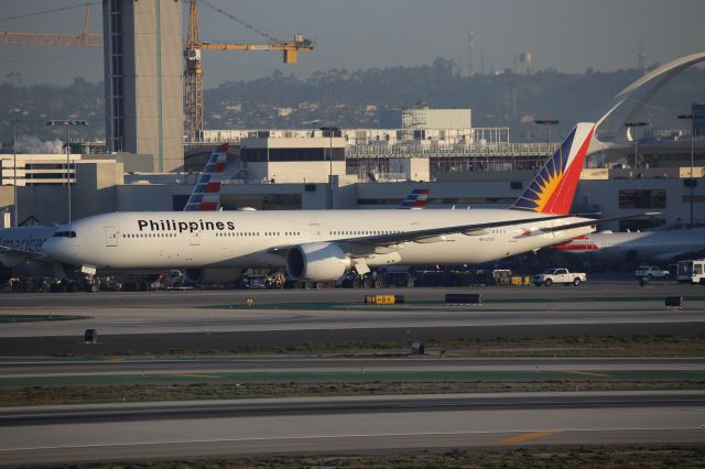 BOEING 777-300ER (RP-C7777)
