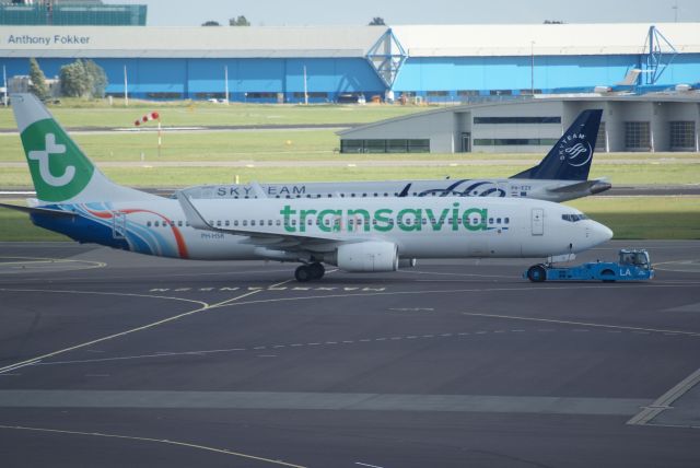 Boeing 737-800 (PH-HSR) - Transavia B737-800 cn40236 lsd from flydubai