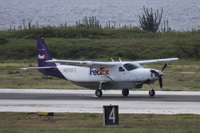 Cessna Caravan (N975FE)