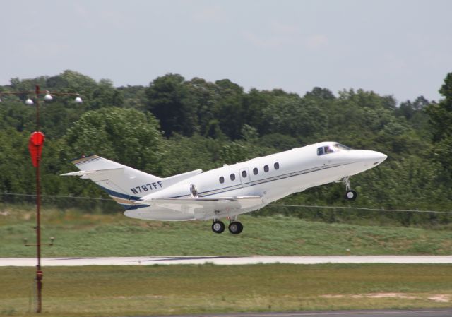 Hawker 800 (N787FF)