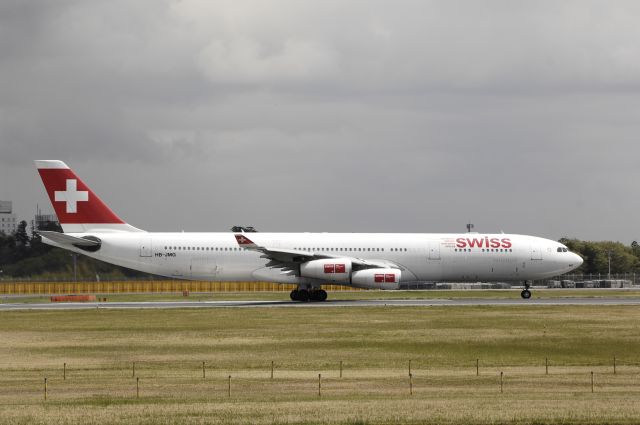 Airbus A340-300 (HB-JMG) - Deparoach to Narita Intl Airport Rwy16R on 2013/04/18