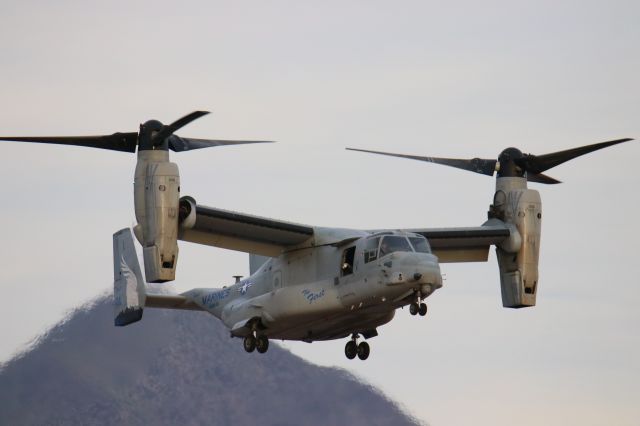 Bell V-22 Osprey (16-8614) - This USMC V-22 osprey was spotted at Scottsdale Airport shortly after the opening of the new terminal/business center in November 2018. 