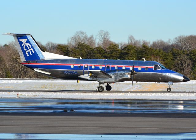 Embraer EMB-120 Brasilia (N122HL) - HAMMER AIRCRAFT LEASING LLC (Freight Runners Express) taxiing - 1/24/16