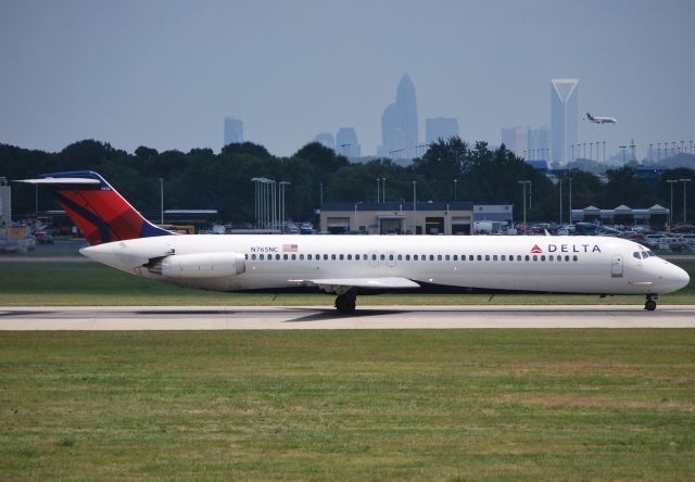 McDonnell Douglas DC-9-50 (N765NC) - Rolling 18C - 7/15/10