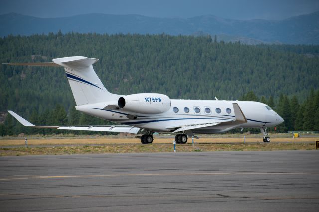 GULFSTREAM AEROSPACE G-7 Gulfstream G600 (N76PW) - See full image