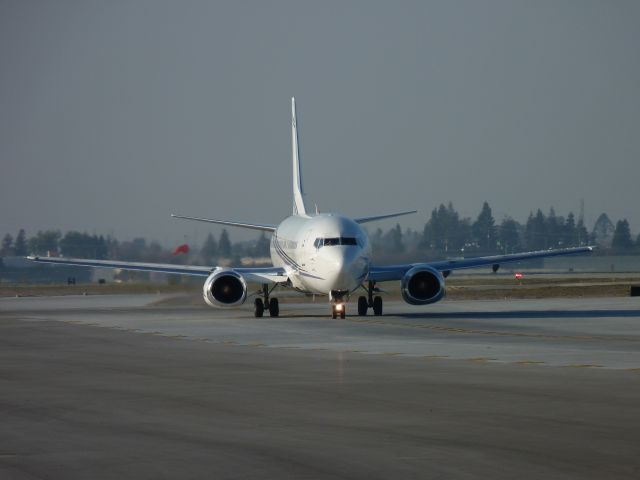 BOEING 737-400 (N802TJ)