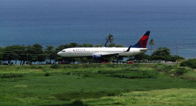 Boeing 737-800 (N3760C)