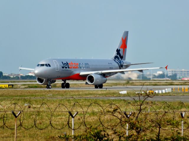 Airbus A320 (9V-JSJ)