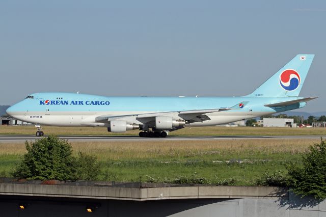 Boeing 747-400 (HL7601)