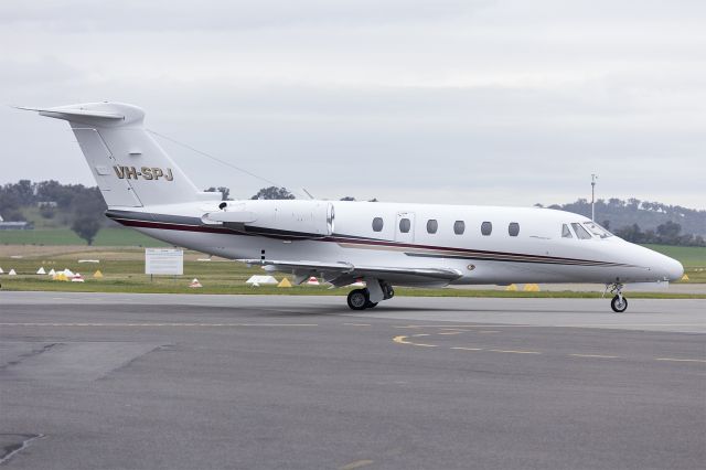 Cessna Citation III (VH-SPJ) - Flight Options (VH-SPJ) Cessna Citation 650 taxiing at Wagga Wagga Airport.