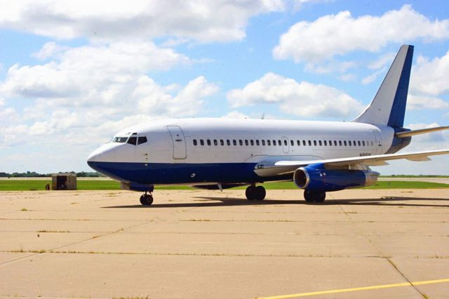 Boeing 737-700 (N80SW)