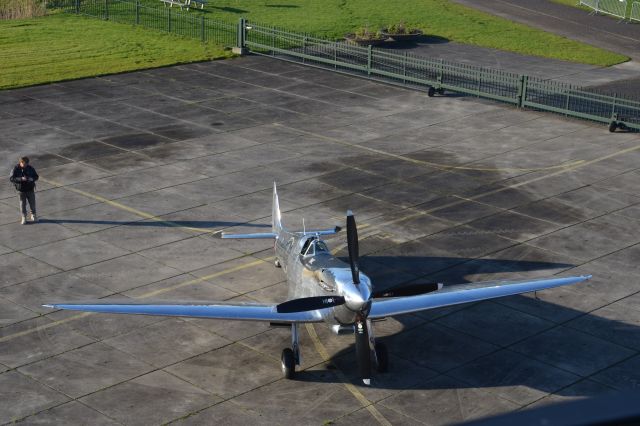 SUPERMARINE Spitfire (G-IRTY)