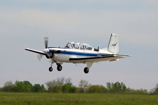 Beechcraft Mentor (N608NA) - NASA N608NA/160528, a Beech T-34C Turbo Mentor (c/n GL-85), from the Glenn Research Center, arriving on RWY 6L after a day of flight ops in central, OH. The NASA Glenn Research Center, located adjacent to KCLE, has been a part of Cleveland aviation since 1941.Photo taken on 9 May 2017.