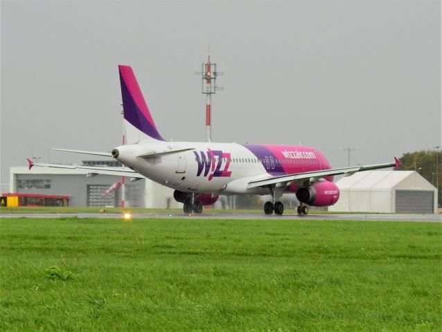 Airbus A320 (HA-LPL) - Spotting EPLB