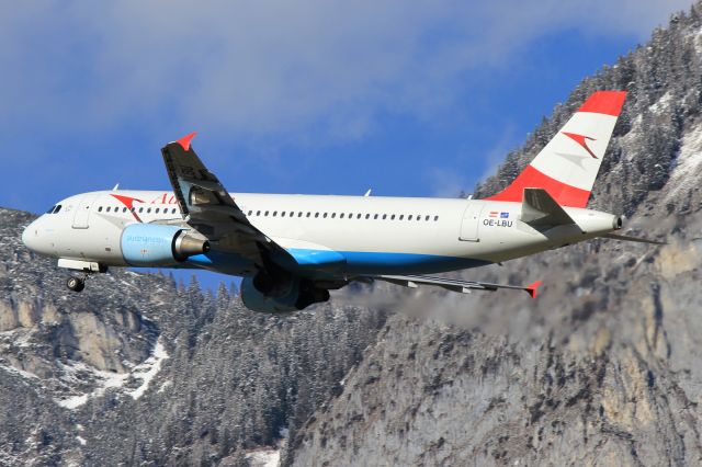 Airbus A320 (OE-LBU)