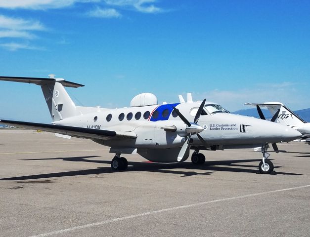 Beechcraft Super King Air 350 (N419K) - Beechcraft Super King Air 350CER