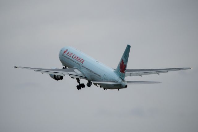 BOEING 767-300 (C-FTCA) - Off to YYZ...