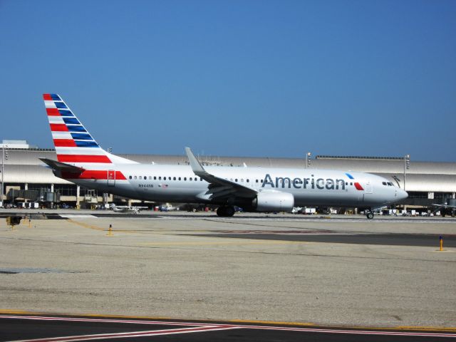 Boeing 737-800 (N944NN) - Line up and wait on RWY 19R