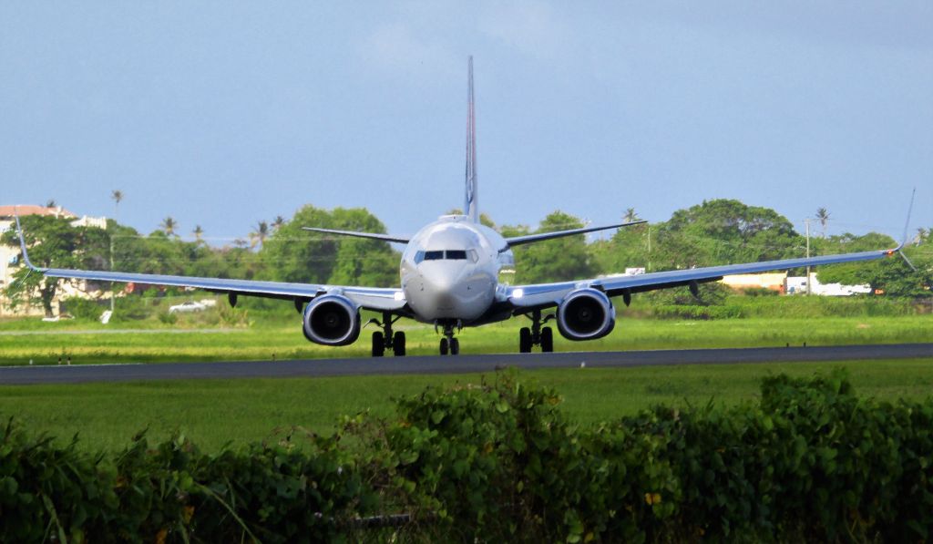 Boeing 737-900 (N867DN)