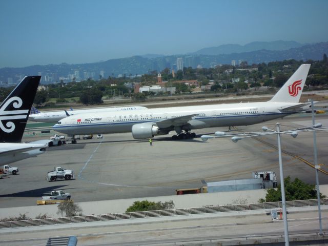 BOEING 777-300 — - AIR CHINA 777-300 LAX