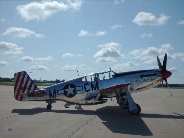 North American P-51 Mustang (N251MX)