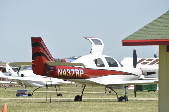 Lancair Lancair 4 (N437RP)