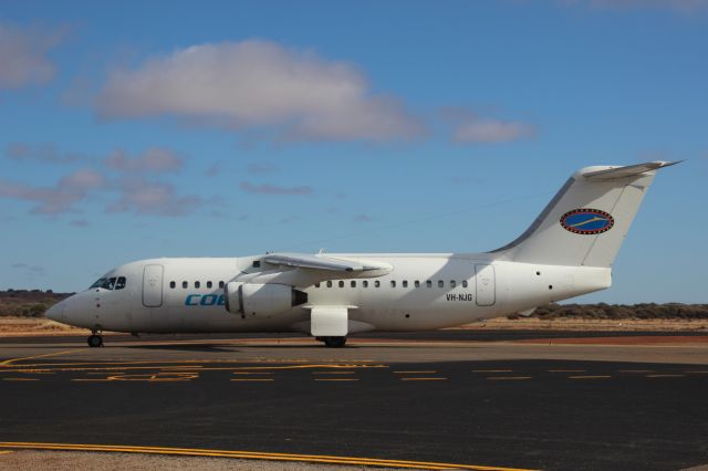 British Aerospace BAe-146-200 (VH-NJG) - BAE 146 - 200 turning on to bay 1 at YMEK