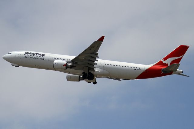 Airbus A330-300 (VH-QPH) - on 24 November 2012