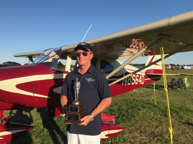 Piper PA-22 Tri-Pacer (N8664D) - Oshkosh Airventure 2017 br /receiving Grand Champion award for Vintage Contemporary Aircraft 