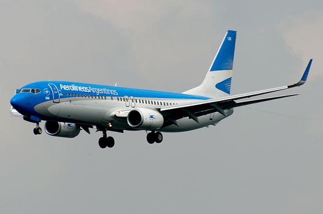 Boeing 737-700 (LV-FUB)