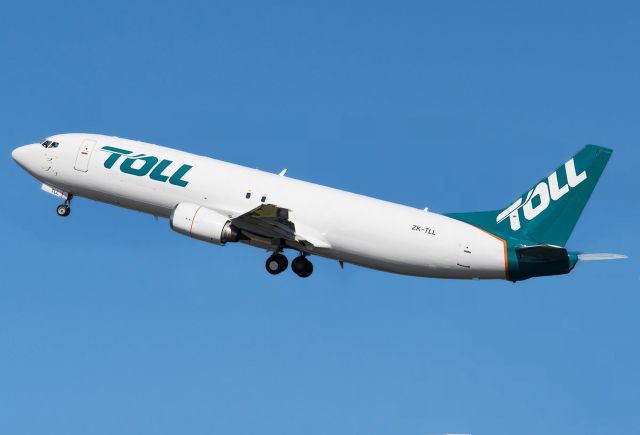 BOEING 737-400 (ZK-TLL) - TOLL AVIATION - BOEING 737-484(SF) - REG ZK-TLL (CN - ADELAIDE INTERNATIONAL AIRPORT - AUSTRALIA SA. - YPAD 3/7/2019