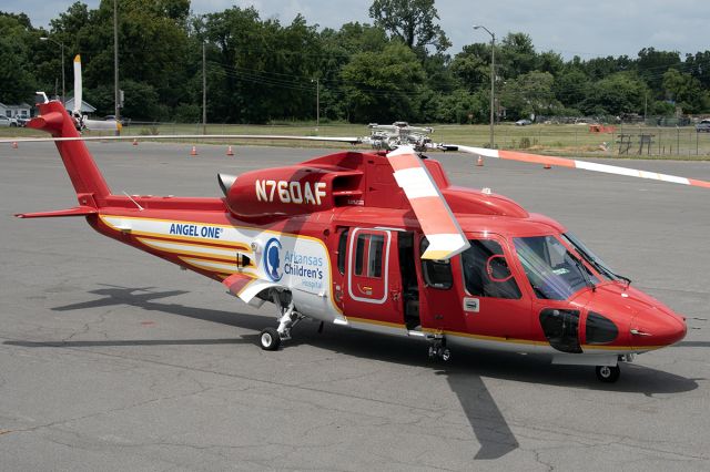 Sikorsky S-76 (N760AF)