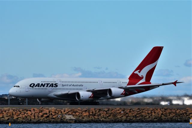 Airbus A380-800 (VH-OQE) - VH-OQE Qantas Airbus A380-842  27 Aug 2017