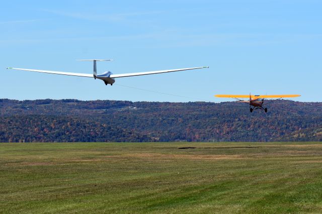 Piper L-21 Super Cub (N7518K) - N7518K towing N363KS to go soaring in the sky.10/12/2024