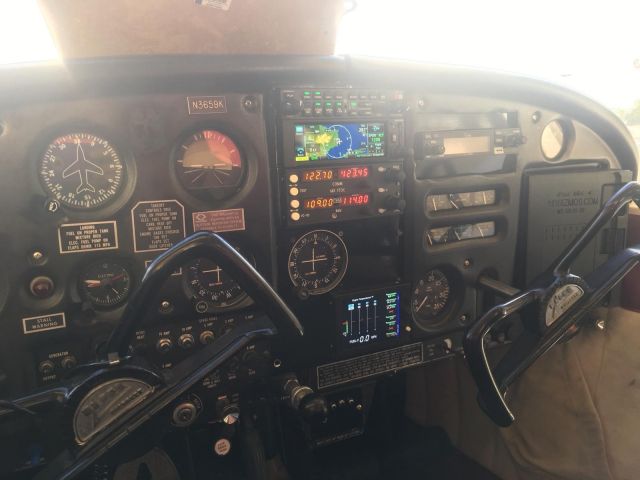 Piper Cherokee (N3659K) - New avionics