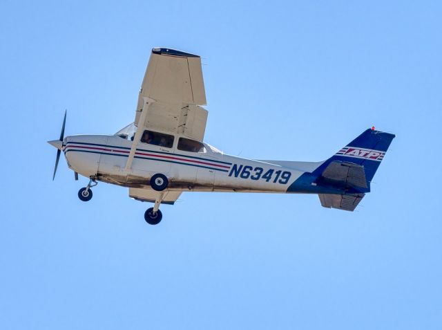 Cessna Skyhawk (N63419) - Cessna 172R over Livermore Municipal Airport, Livermore CA. October 2020